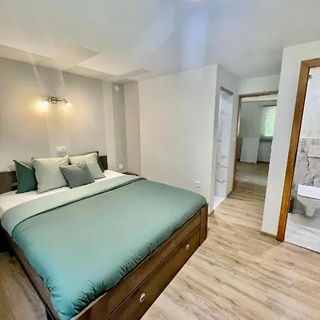 Cebelnk: Sanjska Hisica 4 Km Od Bleda *