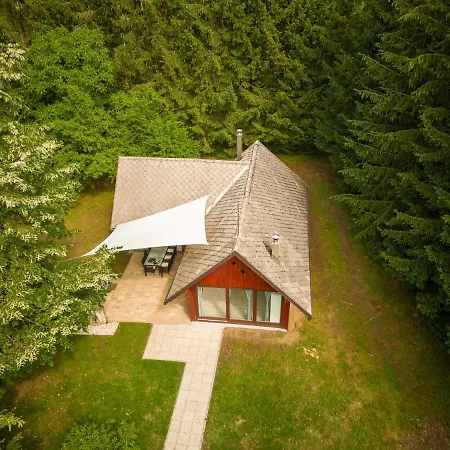 Cebelnk: Sanjska Hisica 4 Km Od Bleda Lesce (Upper Carniola)