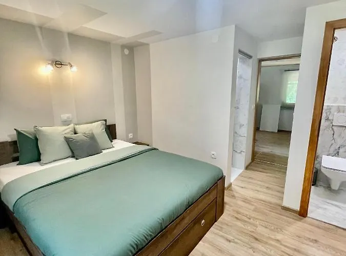 Cebelnk: Sanjska Hisica 4 Km Od Bleda *